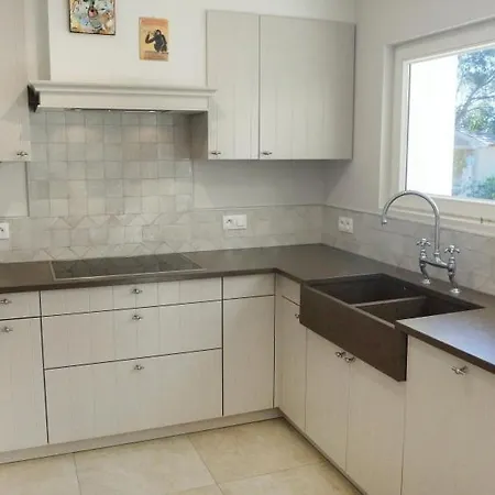 Feriehus Cavalaire-sur-mer Sleeps 8 Pool Air Con Wifi *