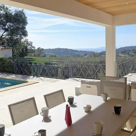 Cavalaire-sur-mer Sleeps 8 Pool Air Con Wifi Cavalaire-sur-Mer